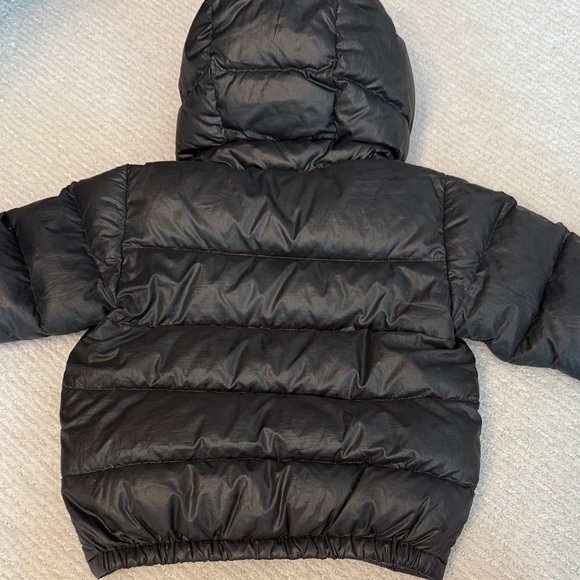 Patagonia Charcoal Jacket with Brown Lining size 12-18 mo - Picture 6 of 7